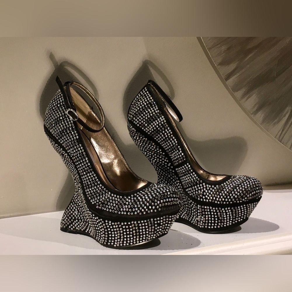 STEVE MADDEN GOSSIP Black Silver Metallic platform Sculpted heels Geometric SZ 6 - Picture 8 of 10